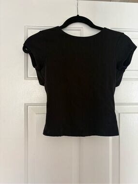 Black Women’s Short Sleeve Top